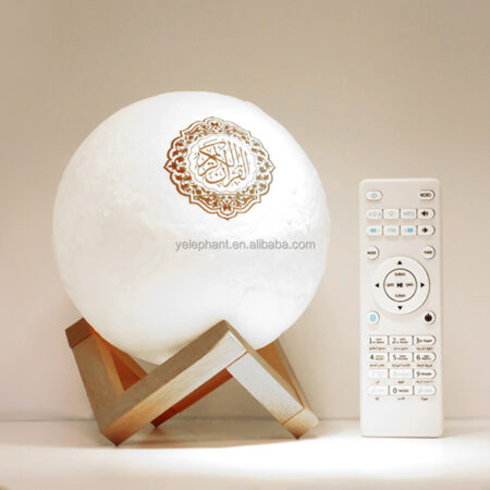 Model Sq169 Islamic 7 Colorful Lights 3D Moonlight Quran Speaker Light Moon Lamp Wireless Quran Moon Touch Lamp with Battery